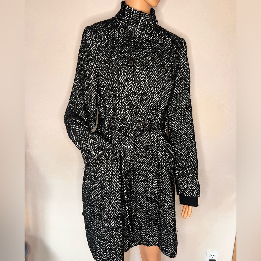 Express Black and White Herringbone Wool-Blend Coat (Size S)